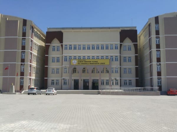 Çubuk İbrahim Yılmaz Kız Anadolu İmam Hatip Lisesi Fotoğrafı